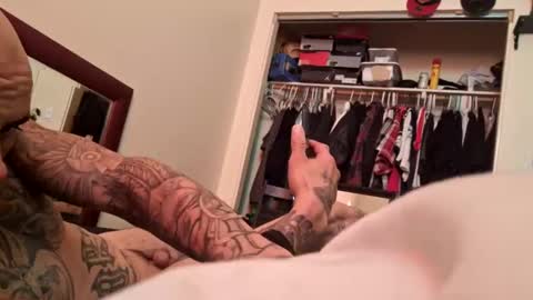 Snapshot of gnasty83 chatting on October 4, 12:41 am gnasty83 online show from October 4, 12:41 am