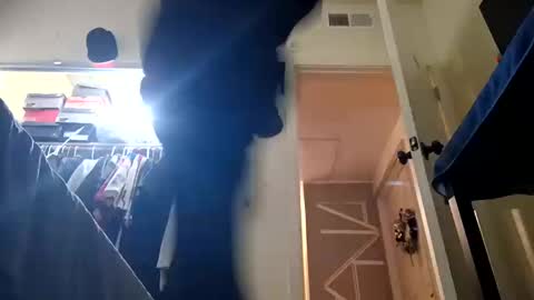 Snapshot of gnasty83 chatting on October 10, 2:32 am gnasty83 online show from October 10, 2:32 am