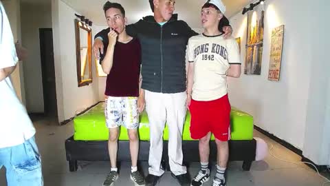 THOMAS AND DAMIAND online show from November 16, 6:24 pm