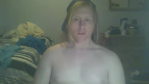Snapshot of gnger31foru chatting on December 30, 1:04 am Steven Meadow online show from December 30, 1:04 am