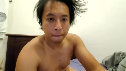 Snapshot of gnik8124 chatting on February 4, 10:43 am gnik8124 online show from February 4, 10:43 am