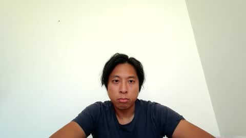 Snapshot of gnik8124 chatting on February 6, 12:59 am gnik8124 online show from February 6, 12:59 am