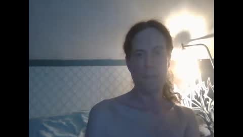 Snapshot of goatmoon666 chatting on January 5, 4:04 am goatmoon666 online show from January 5, 4:04 am