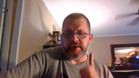 Snapshot of gobey33 chatting on September 17, 2:08 pm IDKIDCIDGAF online show from September 17, 2:08 pm