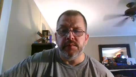 Snapshot of gobey33 chatting on September 22, 4:42 pm IDKIDCIDGAF online show from September 22, 4:42 pm