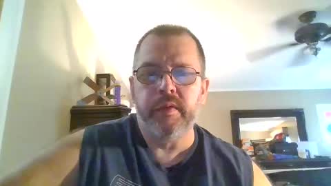 Snapshot of gobey33 chatting on September 24, 7:50 pm IDKIDCIDGAF online show from September 24, 7:50 pm