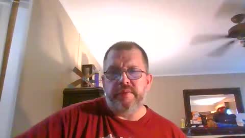 Snapshot of gobey33 chatting on September 26, 6:23 pm IDKIDCIDGAF online show from September 26, 6:23 pm