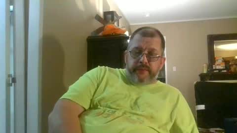 Snapshot of gobey33 chatting on October 2, 3:35 am IDKIDCIDGAF online show from October 2, 3:35 am