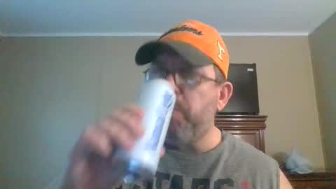 IDKIDCIDGAF online show from February 3, 8:25 pm