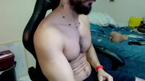 Snapshot of god_hunkules chatting on April 22, 7:15 pm god hunkules online show from April 22, 7:15 pm