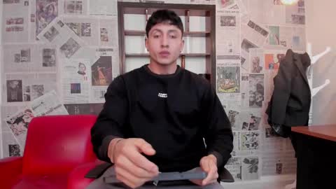 Snapshot of god_of_olympus1 chatting on February 16, 11:38 am steven online show from February 16, 11:38 am