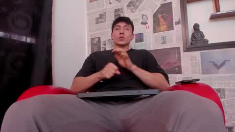 Snapshot of god_of_olympus1 chatting on March 9, 3:38 pm steven online show from March 9, 3:38 pm