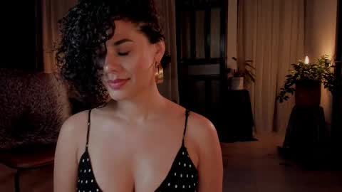 Snapshot of goddes_helena chatting on April 25, 12:57 am Elena online show from April 25, 12:57 am