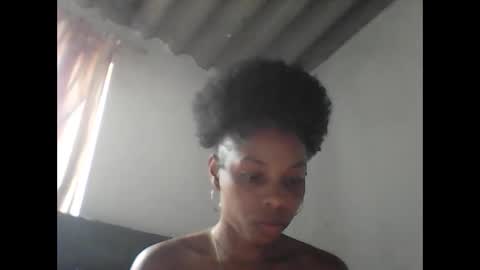 Snapshot of goddess_brenda chatting on March 19, 5:06 pm BRENDA Hello love help me please Independent model online show from March 19, 5:06 pm