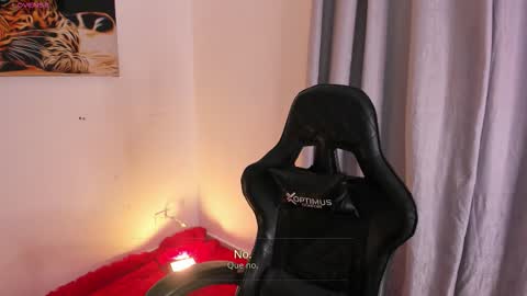 Snapshot of goddess_eli77 chatting on September 11, 1:39 am goddess_eli77 online show from September 11, 1:39 am