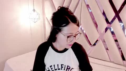 Snapshot of goddess_martina chatting on May 19, 12:44 pm M A R T I N A online show from May 19, 12:44 pm