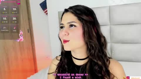 Mia online show from October 5, 3:05 am