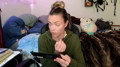 Patricia Mars           Goddess of Mars twitter thegoddessmindy online show from January 14, 3:36 pm