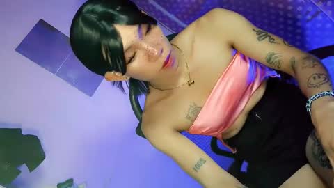 Snapshot of goddess_rica chatting on May 28, 4:10 am Rica online show from May 28, 4:10 am