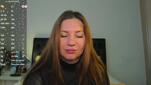 Snapshot of goddess_squirt_ chatting on April 22, 1:41 am Katrin online show from April 22, 1:41 am