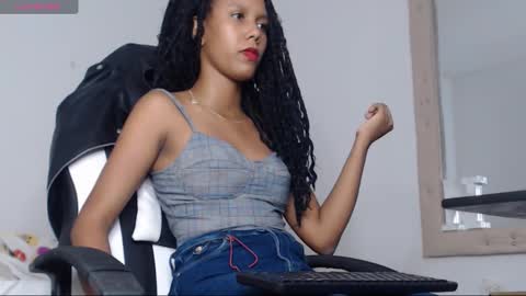 goddess_valen online show from November 25, 4:18 pm