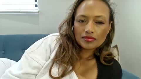 Snapshot of goddessalayna2424 chatting on June 14, 2:19 pm goddessalayna2424 online show from June 14, 2:19 pm