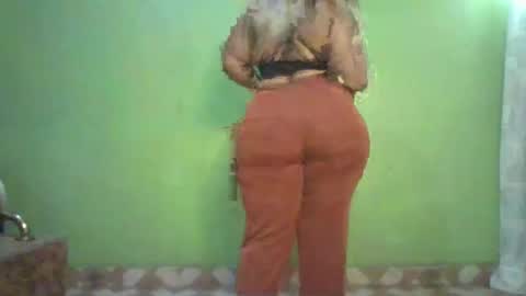 Snapshot of goddessebon chatting on October 15, 8:36 am shasha big online show from October 15, 8:36 am