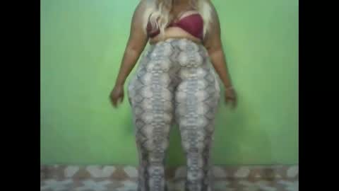 Snapshot of goddessebon chatting on November 6, 10:49 am shasha big online show from November 6, 10:49 am