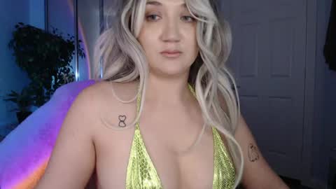 Snapshot of goddessemmy chatting on May 12, 4:53 am Goddess Emmy online show from May 12, 4:53 am