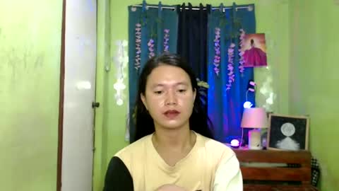 Snapshot of goddesses_slut247752 chatting on December 17, 6:13 am Ronel online show from December 17, 6:13 am