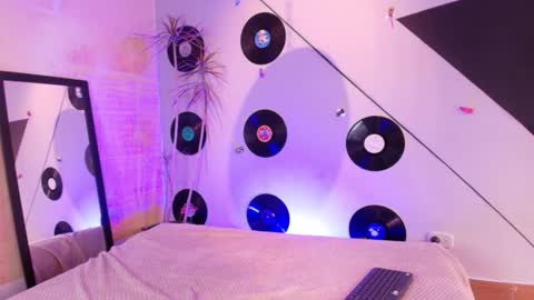 Julieta online show from December 19, 7:10 pm