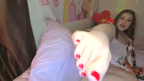 Goddesskittylove online show from December 16, 4:34 am