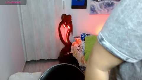  Naih Reyes online show from October 13, 4:56 am