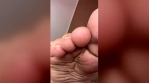 Snapshot of goddesssophie_ chatting on March 29, 8:20 pm goddesssophie_ online show from March 29, 8:20 pm