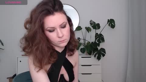 Goddess. Mommy. Master. Greedy Brat. VENINA online show from March 2, 5:31 pm