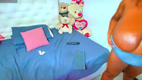 Godess Tracy online show from October 23, 2:00 am