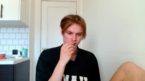 Daniel online show from April 1, 1:41 pm