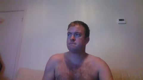 Snapshot of gogo12104 chatting on September 27, 8:25 pm jme online show from September 27, 8:25 pm