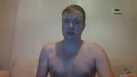 Snapshot of gogo12104 chatting on November 17, 7:19 pm jme online show from November 17, 7:19 pm