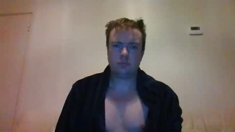 Snapshot of gogo12104 chatting on December 18, 6:08 am jme online show from December 18, 6:08 am