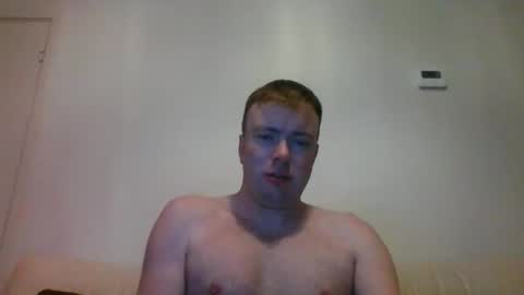 Snapshot of gogo12104 chatting on January 6, 4:54 pm jme online show from January 6, 4:54 pm