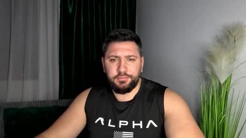 gold_alpha_boy online show from February 7, 10:46 pm
