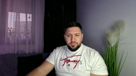 gold_alpha_boy online show from February 12, 3:29 pm