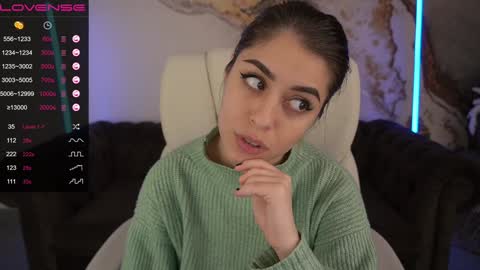 GoldBabyS online show from December 8, 1:36 pm