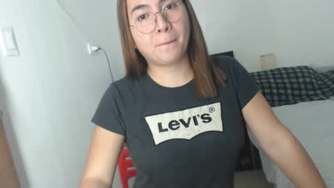 bella online show from December 18, 1:12 pm