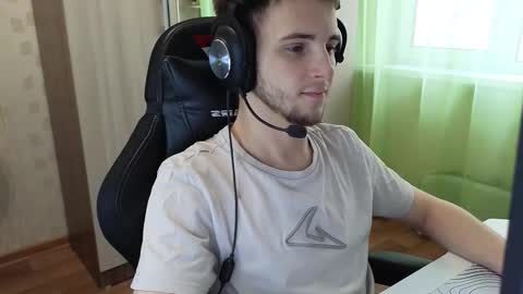 Golden boyyy21 online show from January 18, 9:02 am