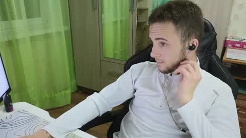 Golden boyyy21 online show from July 30, 7:24 pm