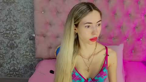 Snapshot of golden_girl__ chatting on July 13, 1:52 am golden girl online show from July 13, 1:52 am