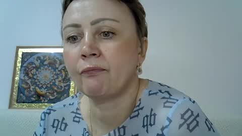 Snapshot of golden_kessie chatting on June 18, 6:24 am golden_kessie online show from June 18, 6:24 am
