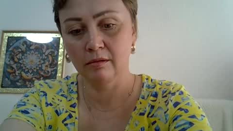 Snapshot of golden_kessie chatting on June 22, 5:59 am golden_kessie online show from June 22, 5:59 am